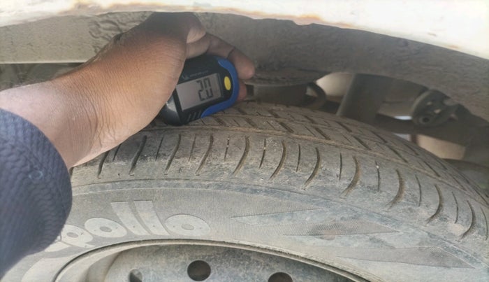 2013 Maruti Alto 800 LXI, CNG, Manual, 62,685 km, tyre