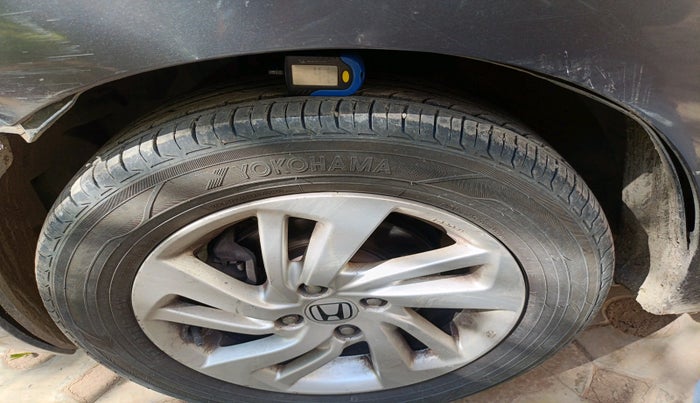 2018 Honda Jazz 1.2L I-VTEC V AT, Petrol, Automatic, 1,06,057 km, tyre