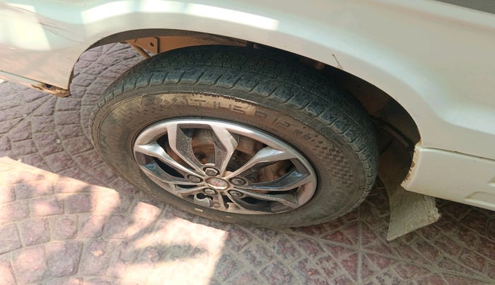 2011 Maruti OMNI E STD, Petrol, Manual, 20,504 km, tyre