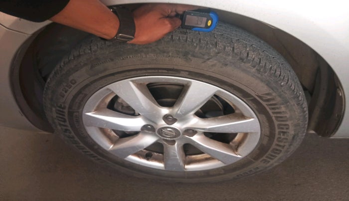 2012 Nissan Sunny XV DIESEL, Diesel, Manual, 1,51,844 km, tyre