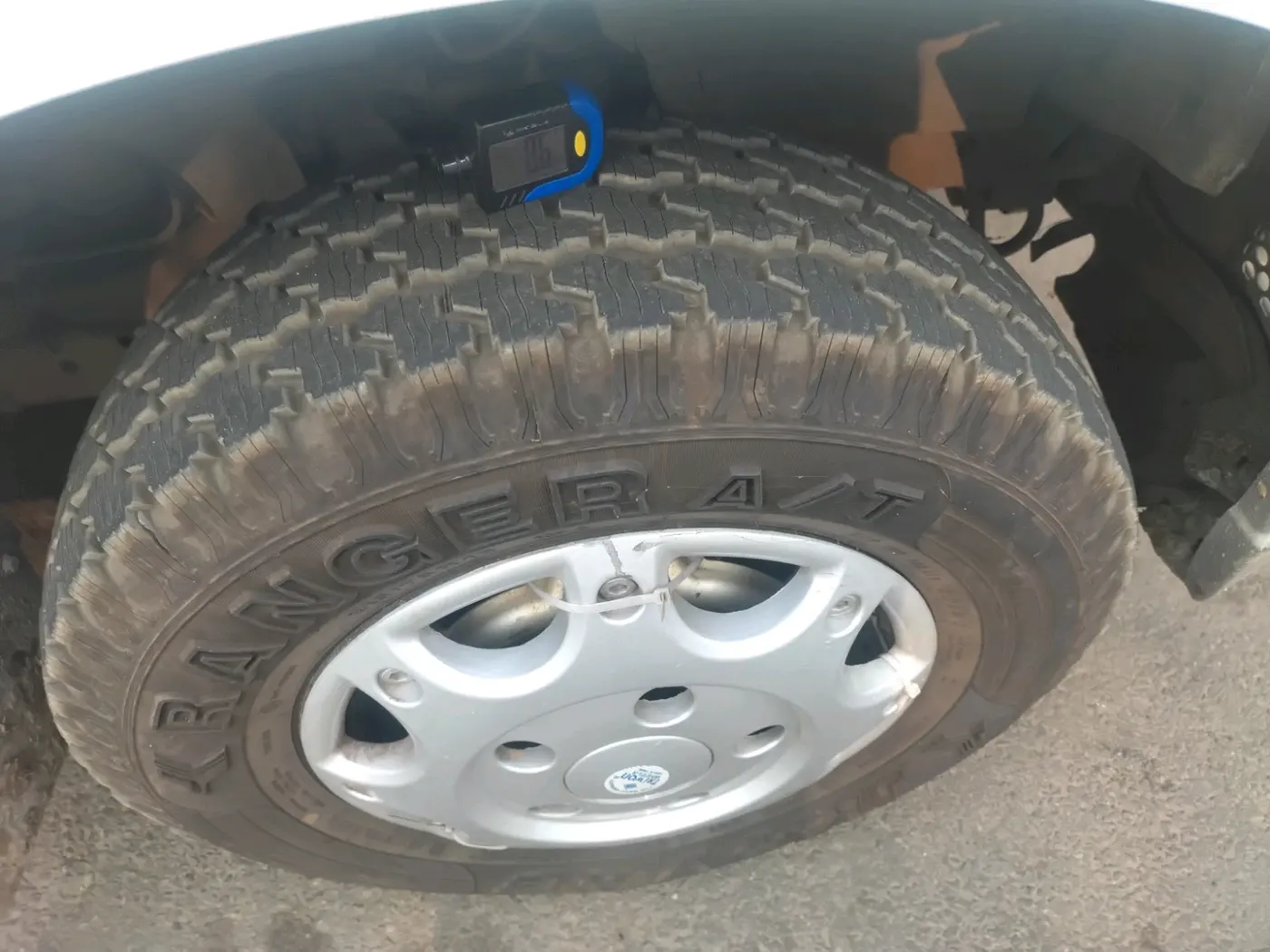 2012 Mahindra Scorpio EX M2DI, Diesel, Manual, 2,18,478 km, tyre