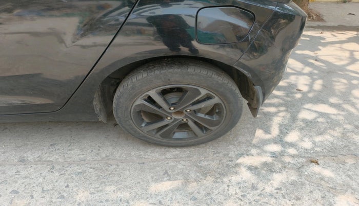 2022 Tata ALTROZ XZ PLUS PETROL DARK EDITION, Petrol, Manual, 49,969 km, tyre