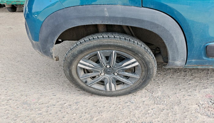 2024 Renault Kwid CLIMBER MT 1.0, Petrol, Manual, 4,195 km, tyre