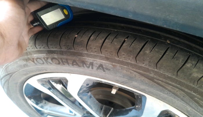 2022 Jeep Compass LIMITED (O) 1.4 PETROL DCT, Petrol, Automatic, 26,050 km, tyre