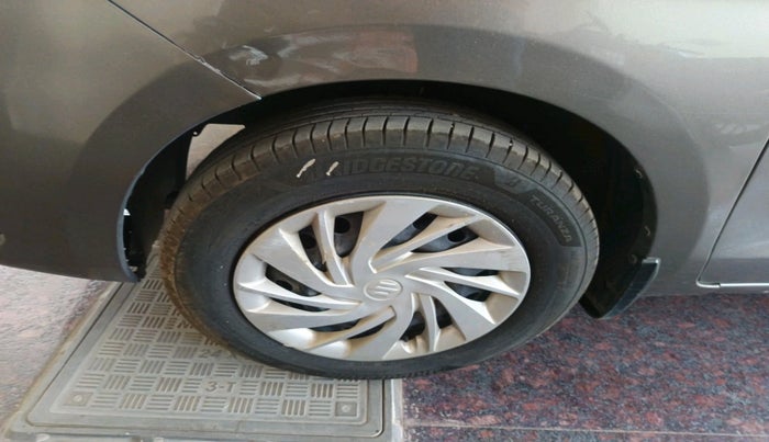 2022 Maruti Ertiga VXI CNG, CNG, Manual, 62,343 km, tyre