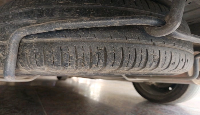 2022 Maruti Ertiga VXI CNG, CNG, Manual, 62,343 km, tyre