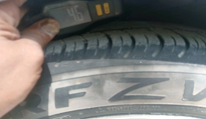 2015 Hyundai Grand i10 SPORTZ 1.2 KAPPA VTVT, Petrol, Manual, 1,08,187 km, tyre