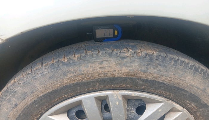 2017 Maruti Dzire VXI, Petrol, Manual, 76,414 km, tyre