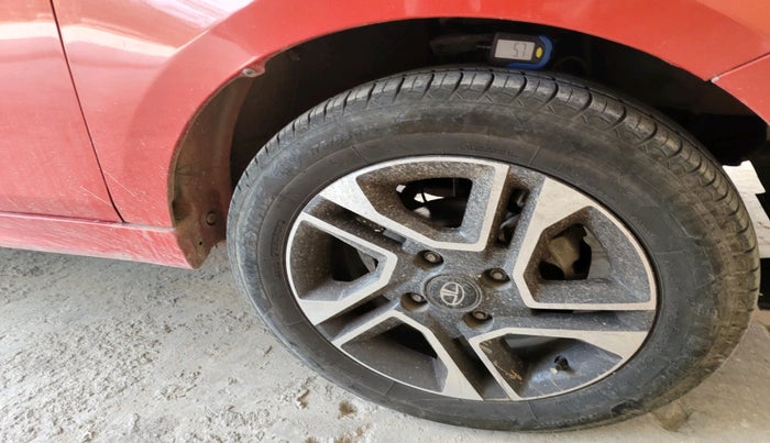 2021 Tata Tiago XZA PLUS PETROL, Petrol, Automatic, 69,789 km, tyre