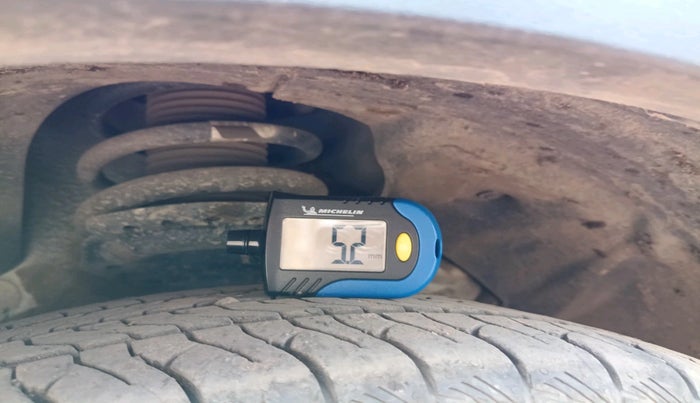 2024 Mahindra XUV 3XO MX3 Pro 1.2 L TCMPFi, Petrol, Manual, 26,660 km, tyre