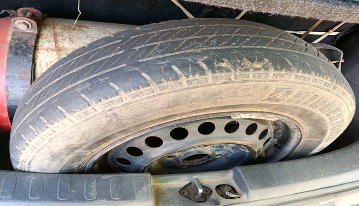 2009 Maruti Ritz LXI, CNG, Manual, 1,08,398 km, tyre