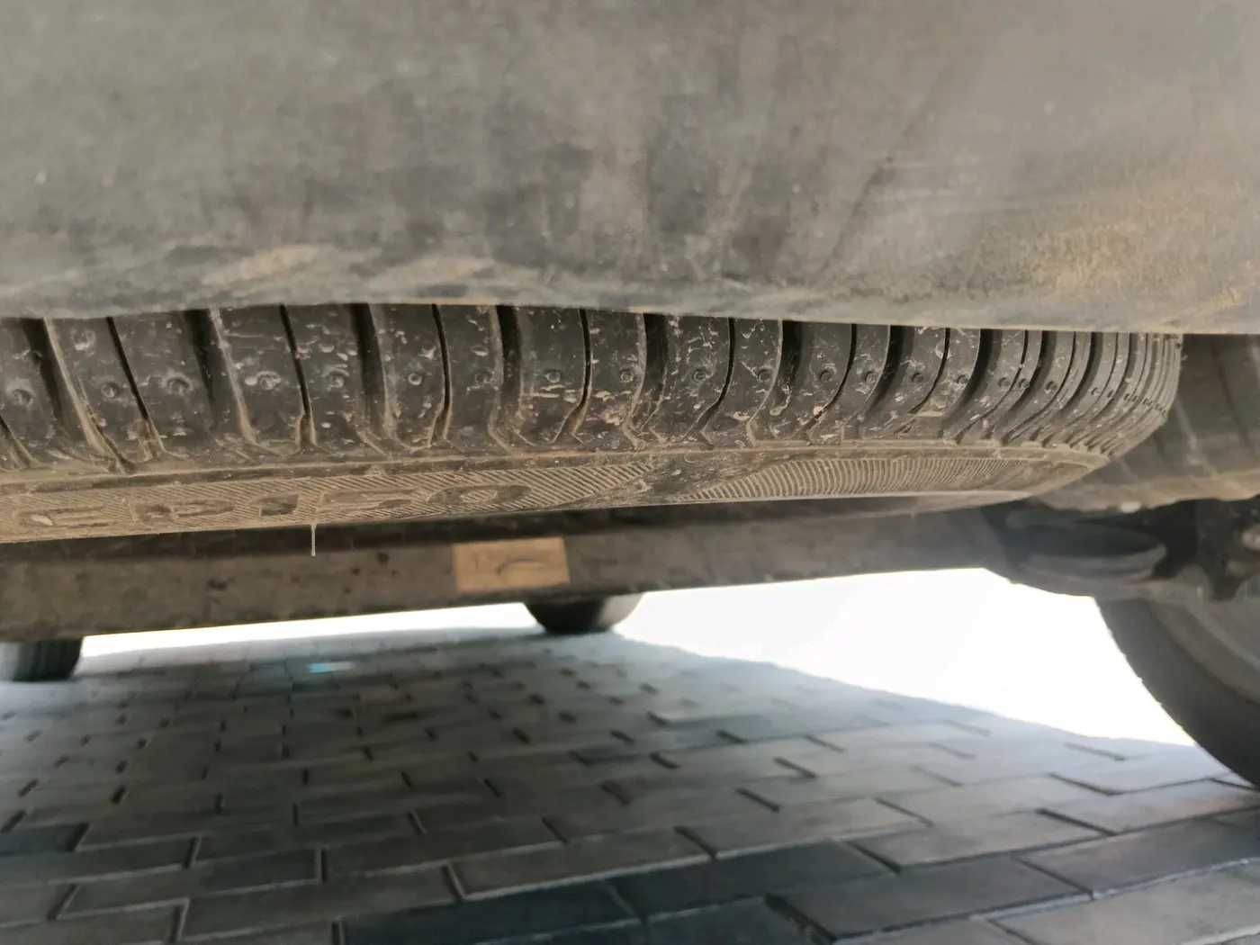 2024 Tata ALTROZ XZ CNG, CNG, Manual, 42,000 km, tyre