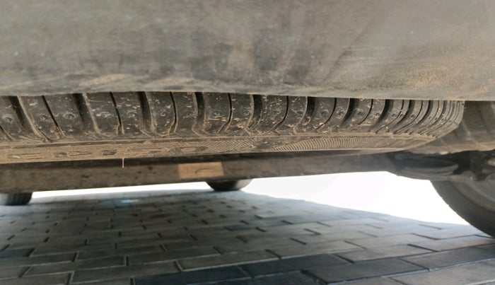 2024 Tata ALTROZ XZ CNG, CNG, Manual, 41,345 km, tyre