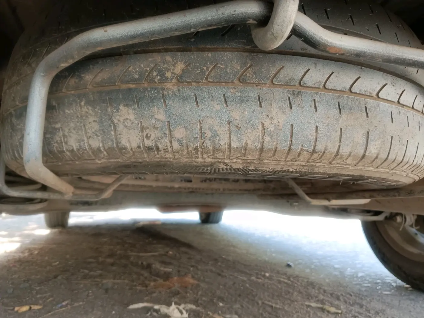 2019 Maruti XL6 ALPHA AT, Petrol, Automatic, 99,315 km, tyre