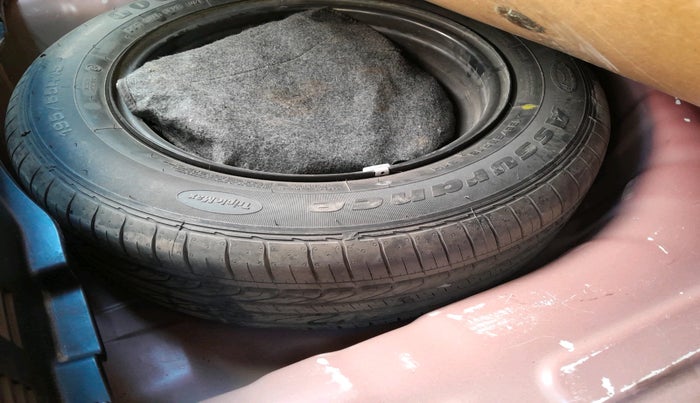 2021 KIA SONET HTX 1.5, Diesel, Manual, 1,28,971 km, tyre