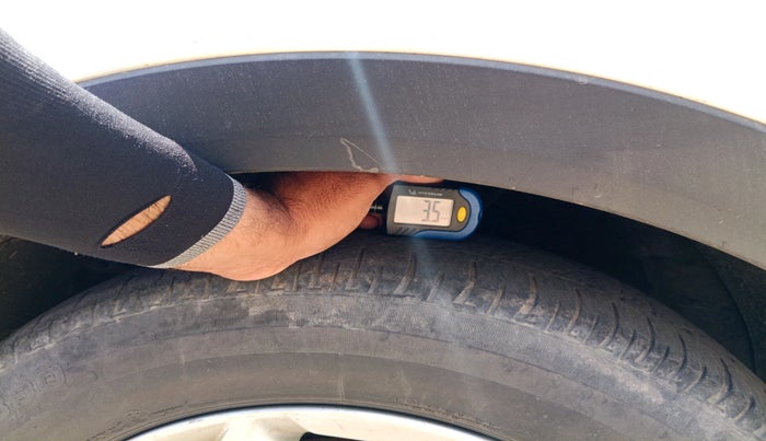 2016 Hyundai Creta SX PLUS 1.6 DIESEL, Diesel, Manual, 1,30,343 km, tyre