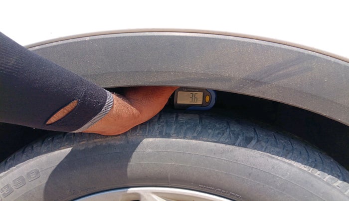 2016 Hyundai Creta SX PLUS 1.6 DIESEL, Diesel, Manual, 1,30,343 km, tyre