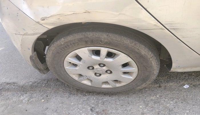 2013 Hyundai i20 MAGNA (O) 1.2, CNG, Manual, 84,551 km, tyre