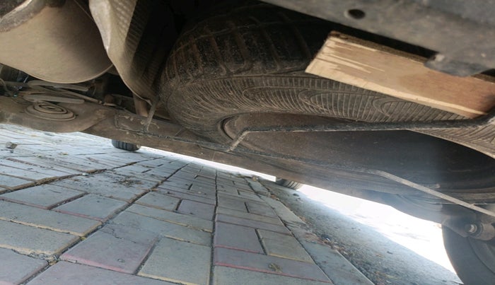 2015 Renault Duster 85 PS RXE DIESEL, Diesel, Manual, 1,08,837 km, tyre