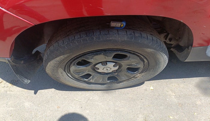 2015 Renault Duster 85 PS RXE DIESEL, Diesel, Manual, 1,08,837 km, tyre