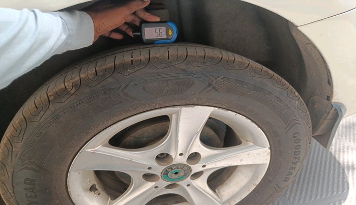 2014 Skoda Rapid AMBITION 1.6 TDI CR MT, Diesel, Manual, 79,289 km, tyre