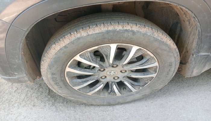 2022 Toyota URBAN CRUISER PREMIUM GRADE MT, Petrol, Manual, 27,371 km, tyre