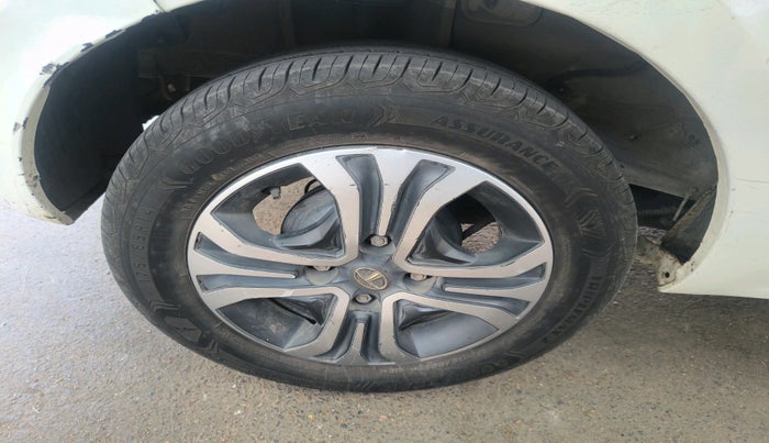 2019 Tata Tiago XZ DIESEL, Diesel, Manual, 61,614 km, tyre