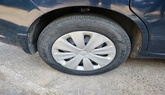 2017 Maruti Ertiga VXI CNG, CNG, Manual, 1,03,972 km, tyre