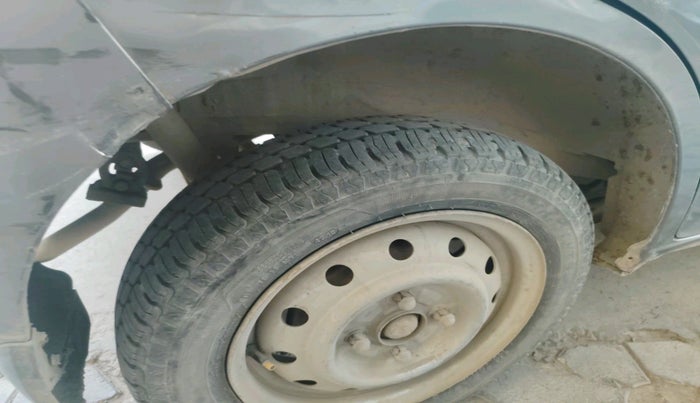 2011 Maruti Wagon R 1.0 LXI CNG, CNG, Manual, 1,89,530 km, tyre