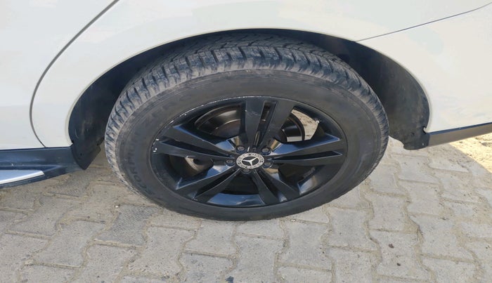 2018 Mercedes Benz GLE 350 D4 MATIC, Diesel, Automatic, 1,30,509 km, tyre