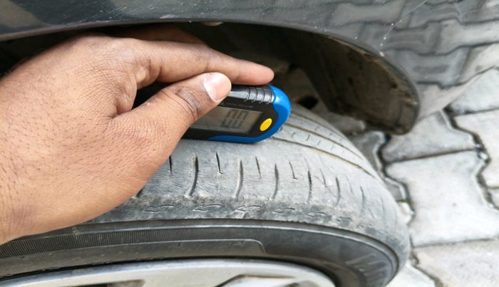 2016 Tata Zest XMS PETROL, CNG, Manual, 1,14,715 km, tyre