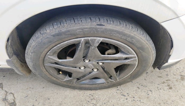 2022 Hyundai NEW I20 SPORTZ 1.2 MT, Petrol, Manual, 95,223 km, tyre