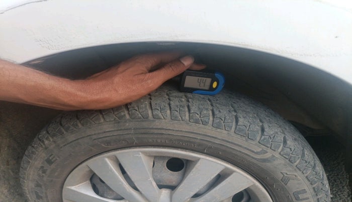 2015 Datsun Go Plus T, Petrol, Manual, 94,216 km, tyre