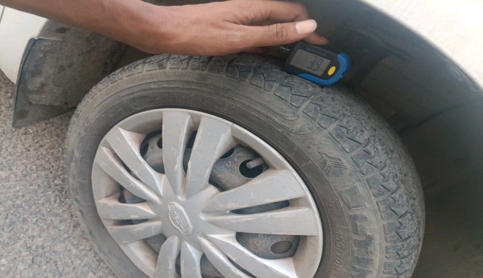 2015 Datsun Go Plus T, Petrol, Manual, 94,216 km, tyre