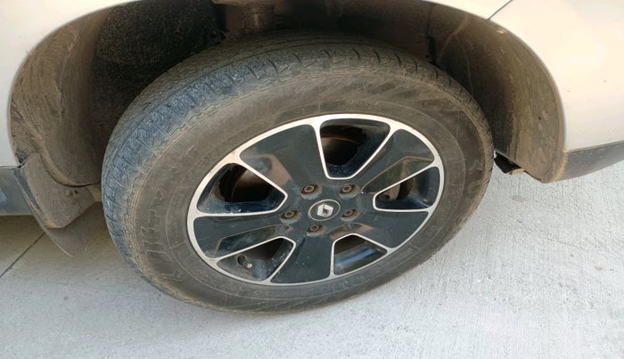 2016 Renault Duster 110 PS RXL 4X2 AMT, Diesel, Automatic, 1,57,421 km, tyre