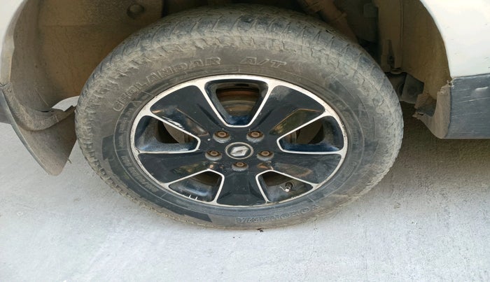 2016 Renault Duster 110 PS RXL 4X2 AMT, Diesel, Automatic, 1,57,421 km, tyre