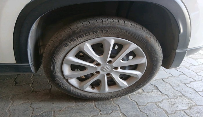 2024 Maruti Grand Vitara DELTA SMART HYBRID, Petrol, Manual, 5,049 km, tyre