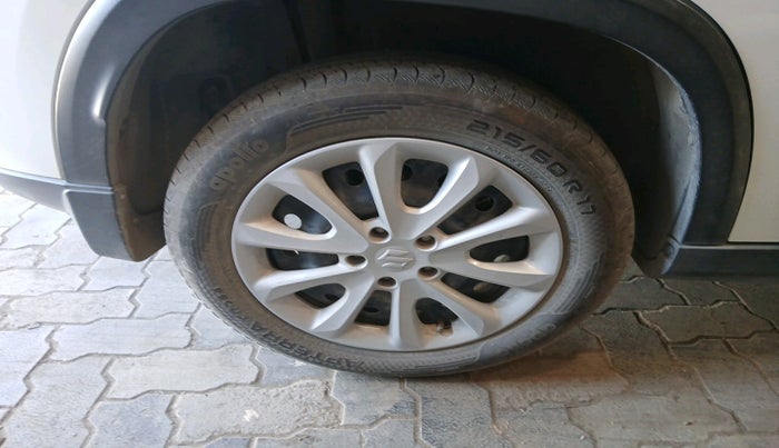 2024 Maruti Grand Vitara DELTA SMART HYBRID, Petrol, Manual, 5,049 km, tyre