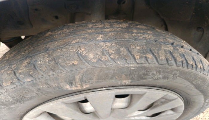 2015 Tata Indica Vista LX TDI, Diesel, Manual, 1,49,713 km, tyre