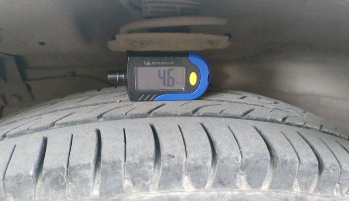 2013 Maruti Swift Dzire ZXI, Petrol, Manual, 60,594 km, tyre