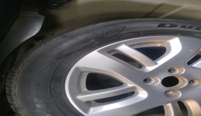 2013 Maruti Swift Dzire ZXI, Petrol, Manual, 60,594 km, tyre