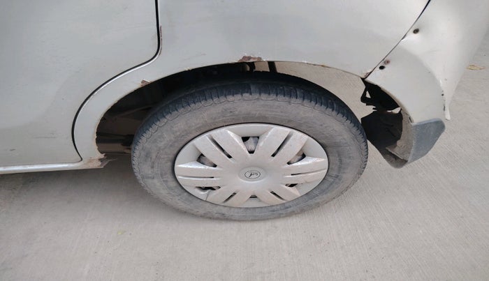 2015 Maruti Alto 800 LXI, Petrol, Manual, 1,10,024 km, tyre