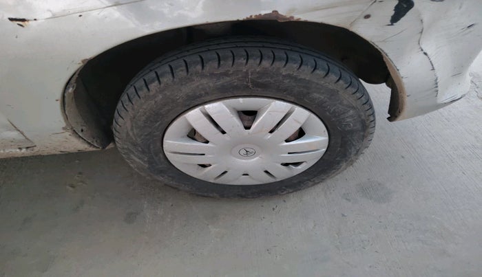 2015 Maruti Alto 800 LXI, Petrol, Manual, 1,10,024 km, tyre