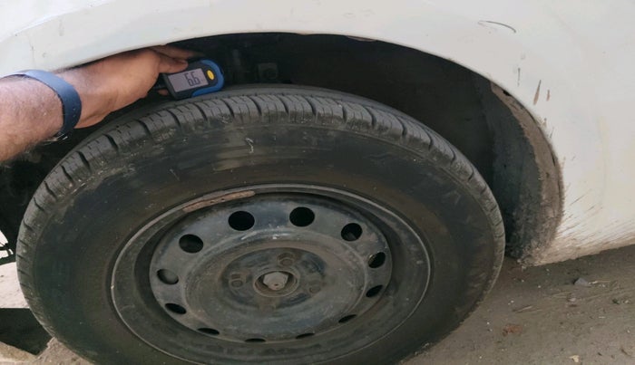 2012 Maruti Swift Dzire VDI, Diesel, Manual, 1,07,013 km, tyre