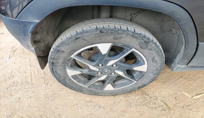 2022 Tata PUNCH CREATIVE  AMT, Petrol, Automatic, 58,020 km, tyre