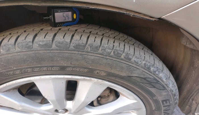 2013 Honda City 1.5L I-VTEC V MT, Petrol, Manual, 1,19,622 km, tyre