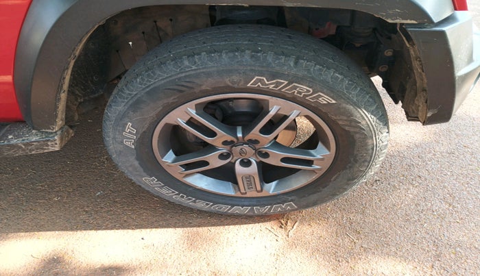 2021 Mahindra Thar LX HT PETROL 4WD MT, Petrol, Manual, 62,879 km, tyre