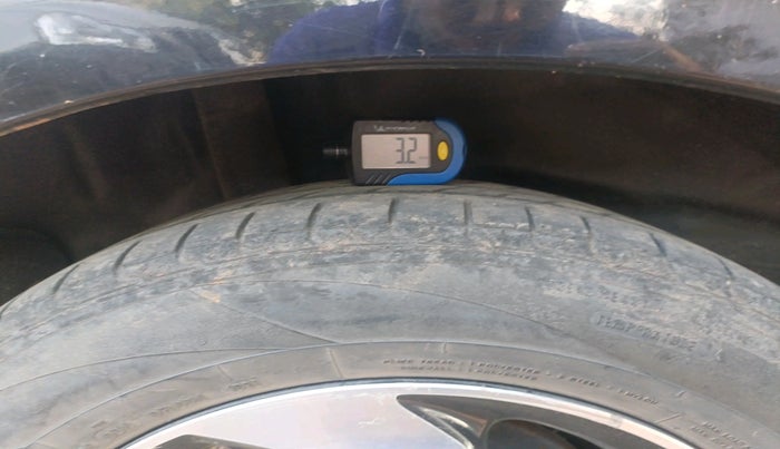 2014 Honda Mobilio 1.5L I-DTEC RS, Diesel, Manual, 1,59,641 km, tyre