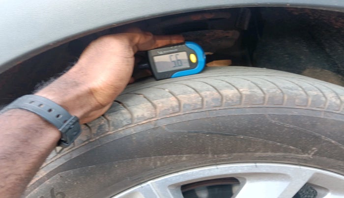 2024 Volkswagen TAIGUN HIGHLINE 1.0 TSI MT, Petrol, Manual, 13,690 km, tyre