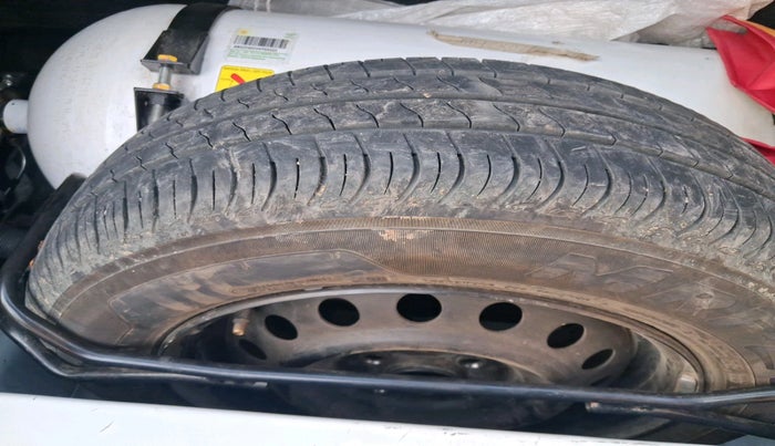 2024 Maruti New Wagon-R VXI CNG 1.0, CNG, Manual, 77,468 km, tyre